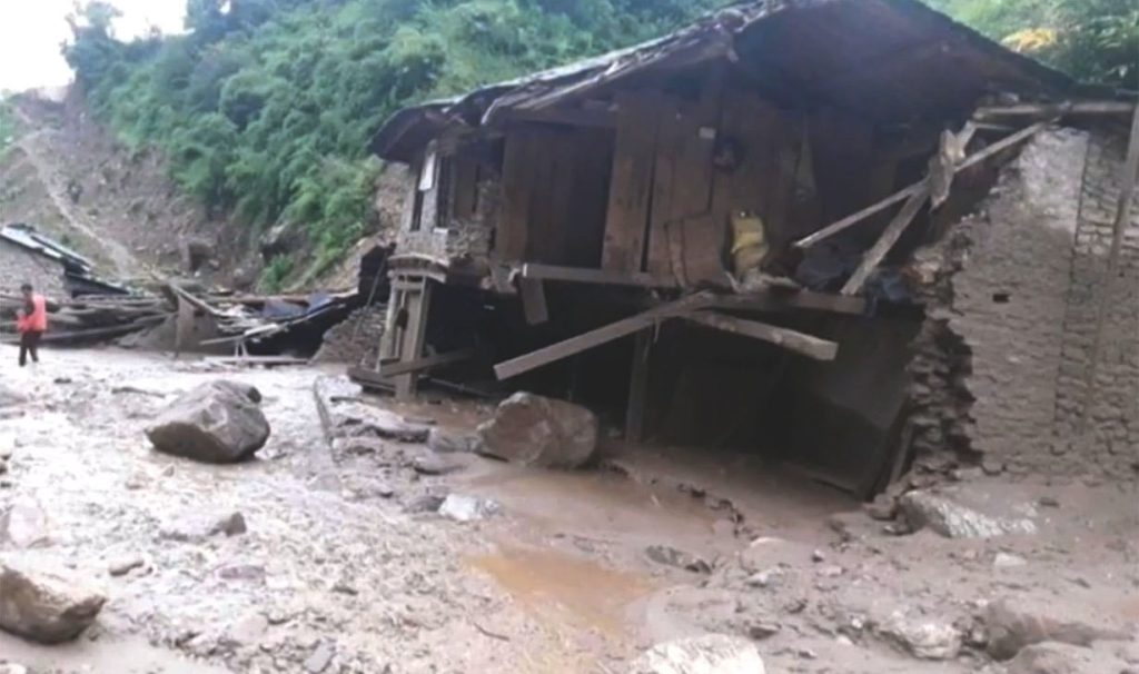 बागलुङ बाढीमा बेपत्तामध्ये ११ जनाको शव फेला (अपडेट)