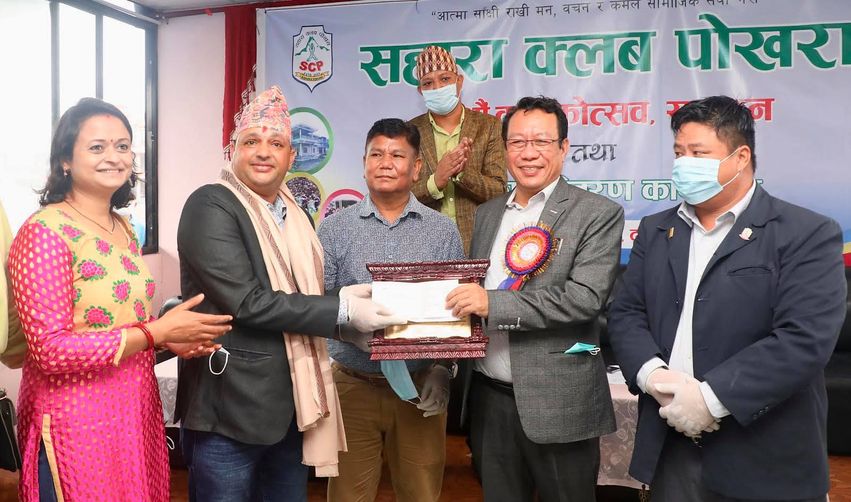 सहारा खेलकुद पत्रकारिता पुरस्कारबाट इन्द्र पौडेल सम्मानित