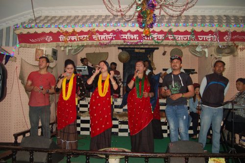 आठ महिनादेखि ठप्प छन दोहोरी साँझहरु, करोडाै डुब्ने खतरा