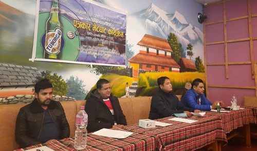 प्रशासनलाई दाेहाेरी व्यवसायीकाे अल्टिमेटम : तीन दिनभित्र सञ्चालन अनुमती नदिए बाजा बजाउँदै सडकमा निस्कने