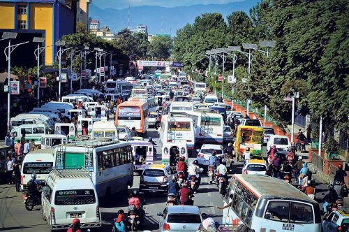 फेरि बढ्नसक्छ सार्वजनिक यातायातको भाडा