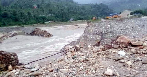 फेवाताल जाेगाउने सिल्टरेसन ड्याम भत्किएकाे विषयमा अख्तियारमा उजुरी