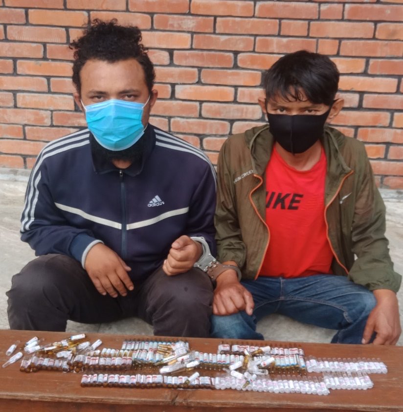 पोखराको लेकसाइडबाट लागु औषधसहित दुई जना पक्राउ