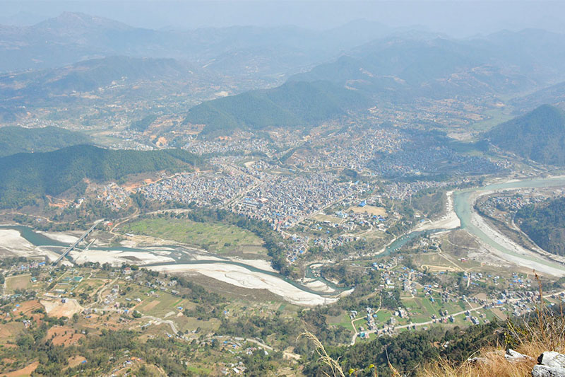दमाैलीमा एकहप्तादेखि फाेहर उठेन