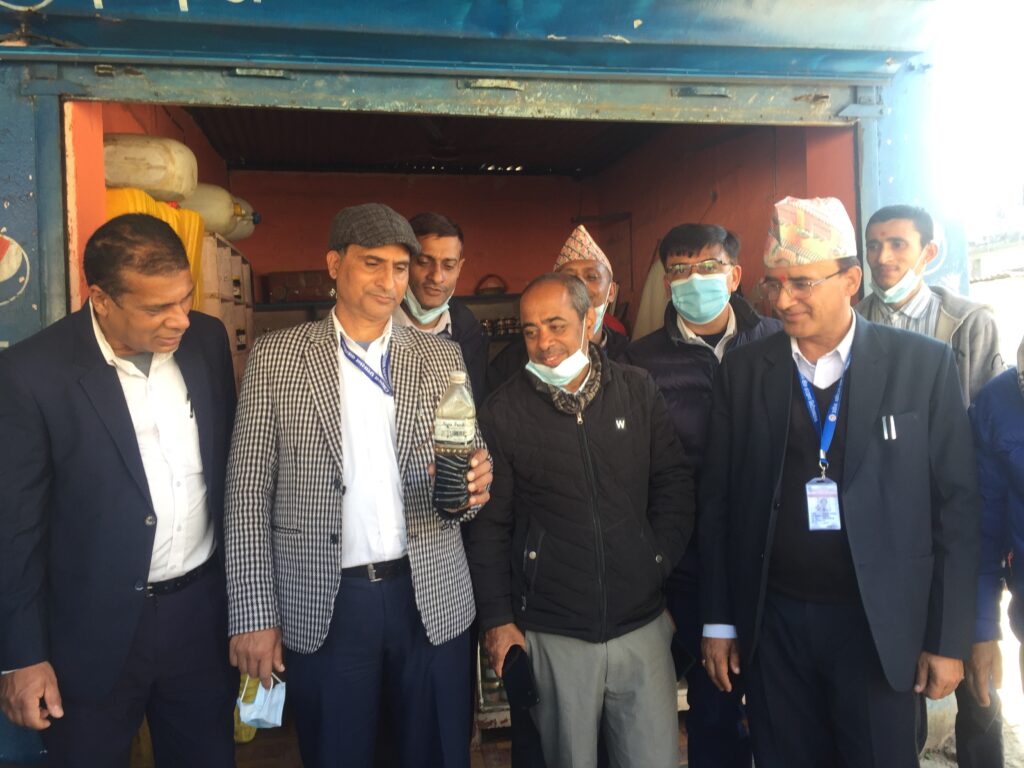 मसलाको अनुमति लिएर चुकको व्यापार