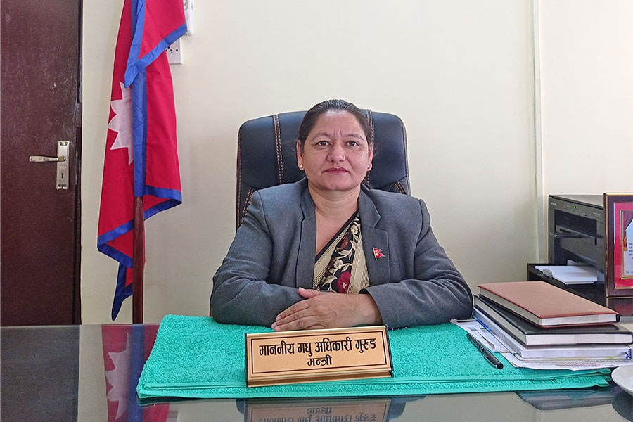 ‘कोभिड खोप दिन सिरिन्ज अभाव छ’