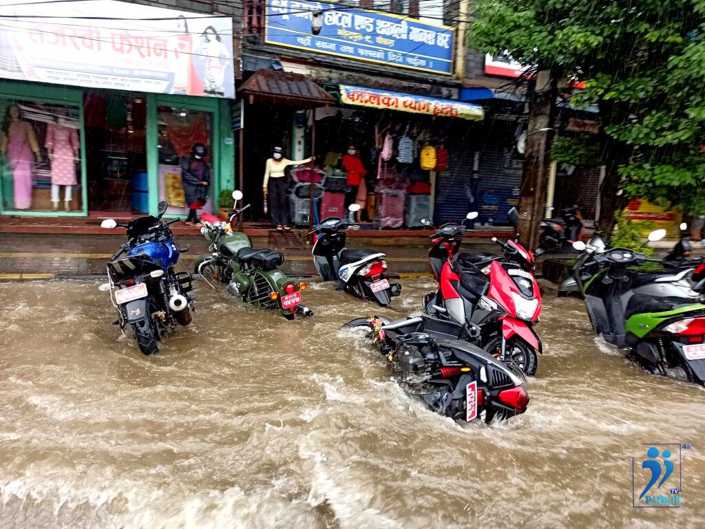 एक्कासि झरी, गल्र्यामगुर्लुम्म २ पांग्रे ! (फाेटाे फिचर)