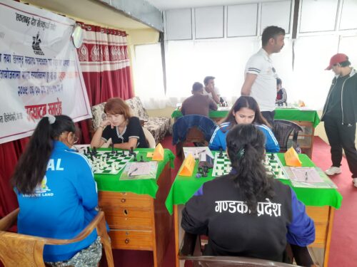 बुद्धिचालमा रुपेश, सुजना र आशिषको अग्रता