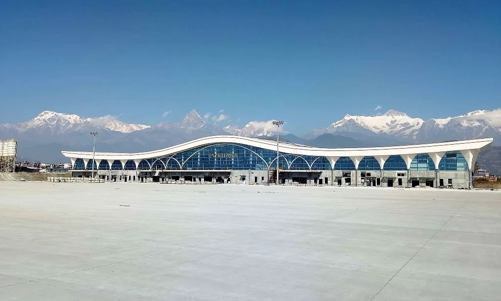 पोखरा अन्तर्राष्ट्रिय विमानस्थल पूर्वको रिठ्ठेपानी डाँडा १४ मिटर काटिने