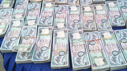 धनुषामा २० लाखसहित दुई जना पक्राउ