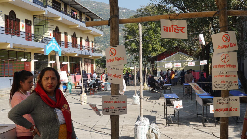मतदानको पूर्वनिर्धारित समय सकियो