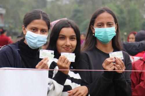 तनहुँका मतदातामा देखिएन उत्साह (तस्बिरसहित)