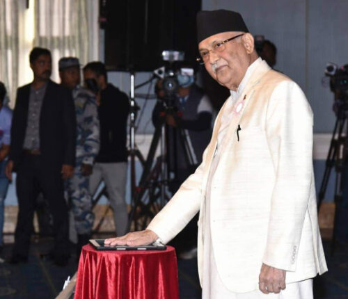 नेकपा एमालेले ल्यायो चुनावी घोषणापत्र (पूर्ण पाठसहित)