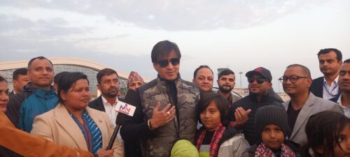 नेपाली खाना र हिमालले लोभिए विवेक ओबेराय