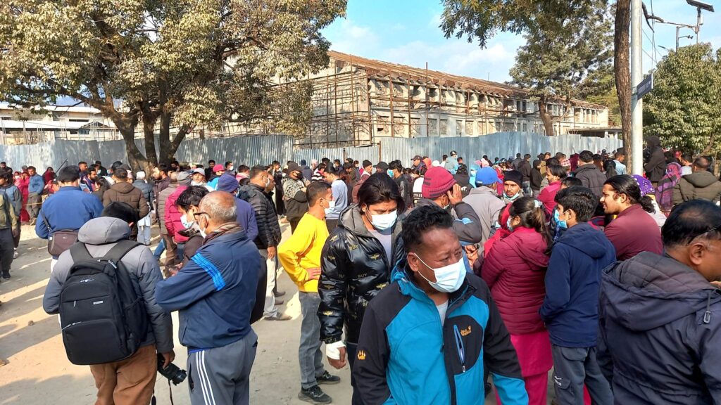 विमान दुर्घटनामा परेका ४४ जनाको शव अस्पतालमा