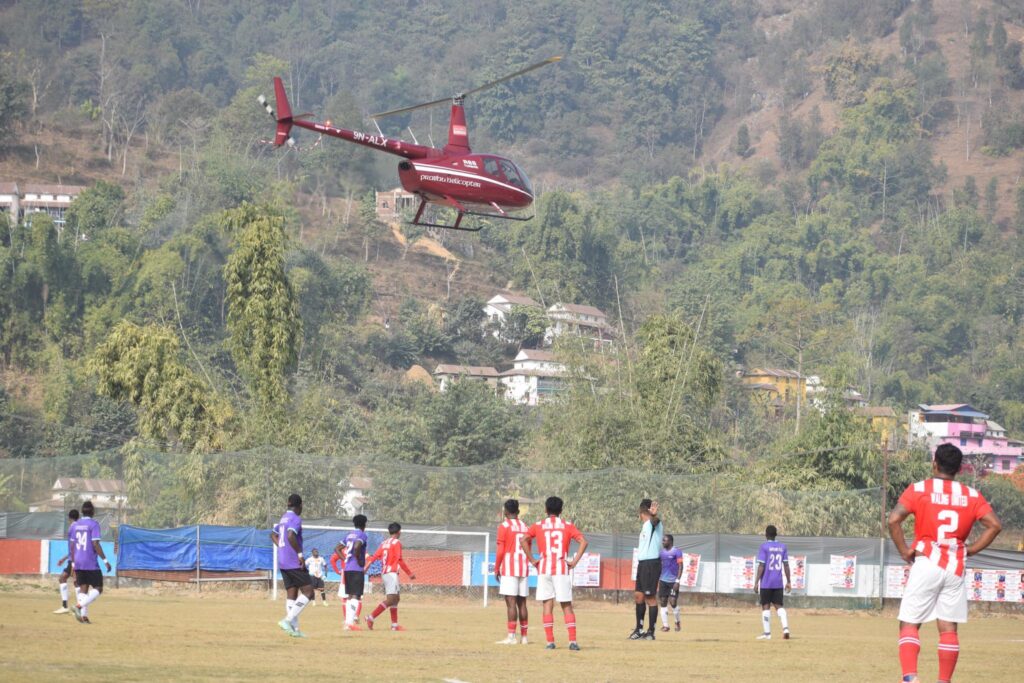 वालिङमा गोल्डकप चलिरहेका बेला मैदानमै हेलिकप्टर ल्याण्ड गरेपछि लफाडा