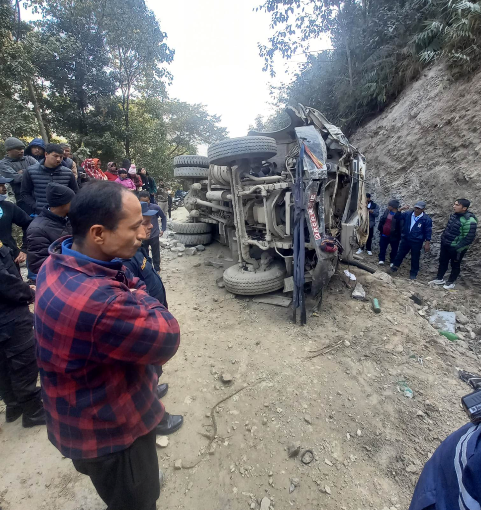 बागलुङमा टिप्पर दुर्घटना हुँदा चालकको मृत्यु