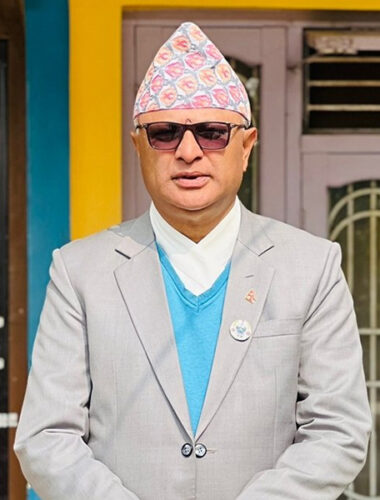 प्रदेश १ मा एमालेका हिक्मत कार्कीले मुख्यमन्त्रीको दाबी पेश गर्दै