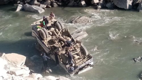 जोमसोमबाट पोखरा आउँदै गरेको बस मुस्ताङको थासाङमा दुर्घटना