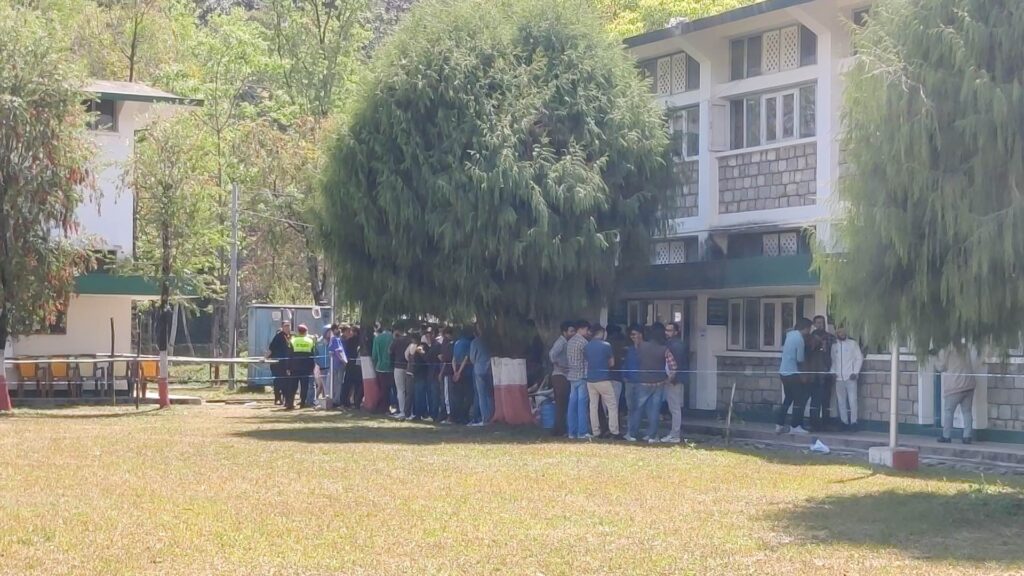 वन विज्ञानमा स्ववियुको मतदान जारी