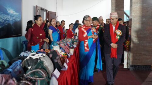 पोखरामा हस्तकलाका सामाग्री प्रदर्शनी (फोटो फिचर)