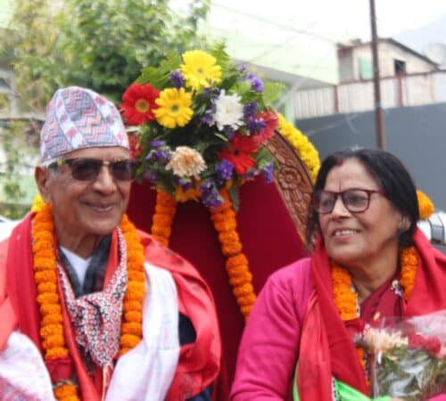 वरिष्ठ कलाकार दुर्गा बराल ‘वात्स्यायन’ को पोखरामा भव्य अभिनन्दन