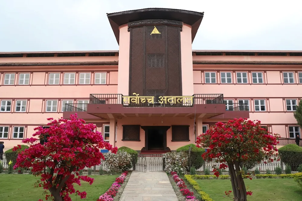 निशानामा न्यायालय : सर्वोच्चसहित १७ वटा अदालतमा आगजनी