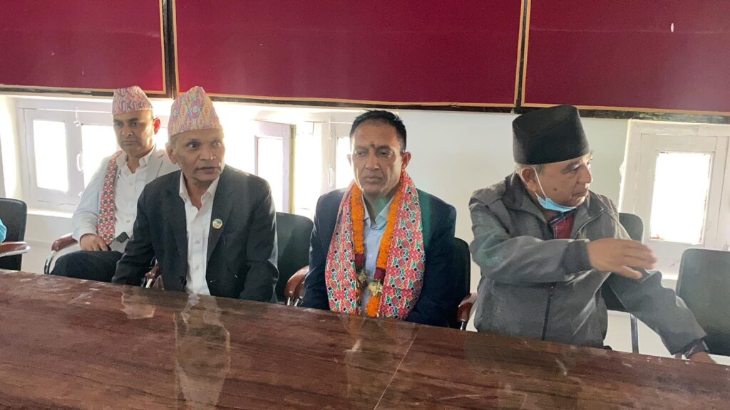 कांग्रेसका गोविन्द भट्टराईले पनि दर्ता गराए उम्मेदवारी