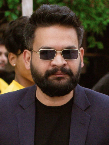 मेयर बालेनले सिंहदरबारको फोहोर नउठाउने कदमबारे दिए १४ कारण