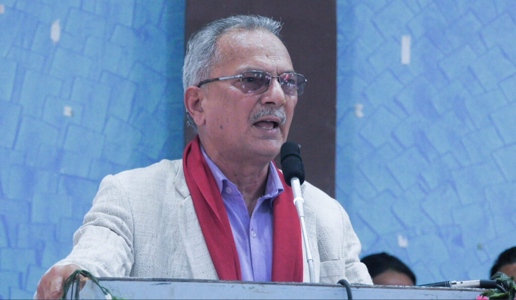 रविप्रतिको आकर्षणलाई बाबुराम भन्छनः ज्वालामुखी विस्फोटको संकेत हो