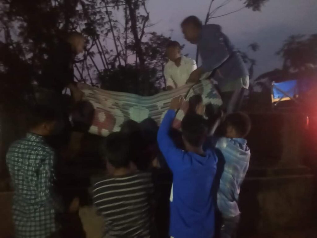 निगुरो टिप्न गएका दम्पतिको नारायाणीमा डुबेर मृत्यु