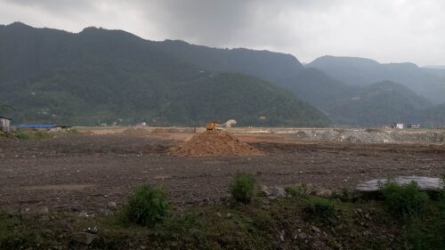 फेवा सीमसार दिनदहाडै पुरिँदै, निरिह महानगर !