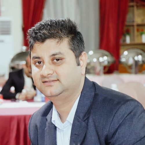एनआरएनए कतारको अध्यक्षमा पदम गिरीको उम्मेदवारी