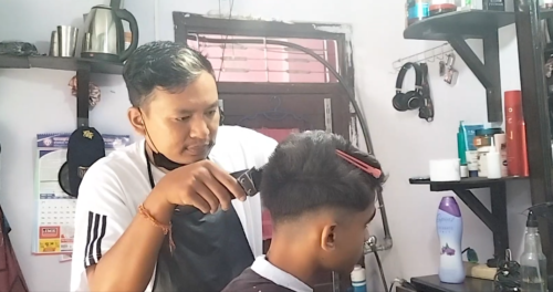 कपाल काटेरै जो दैनिक २५ सय कमाउँछन्