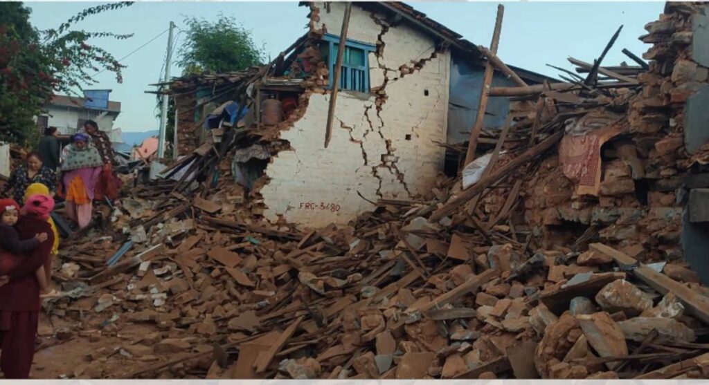पश्चिम नेपाल भूकम्पको जोखिममा, १ सय ५७ को मृत्यु