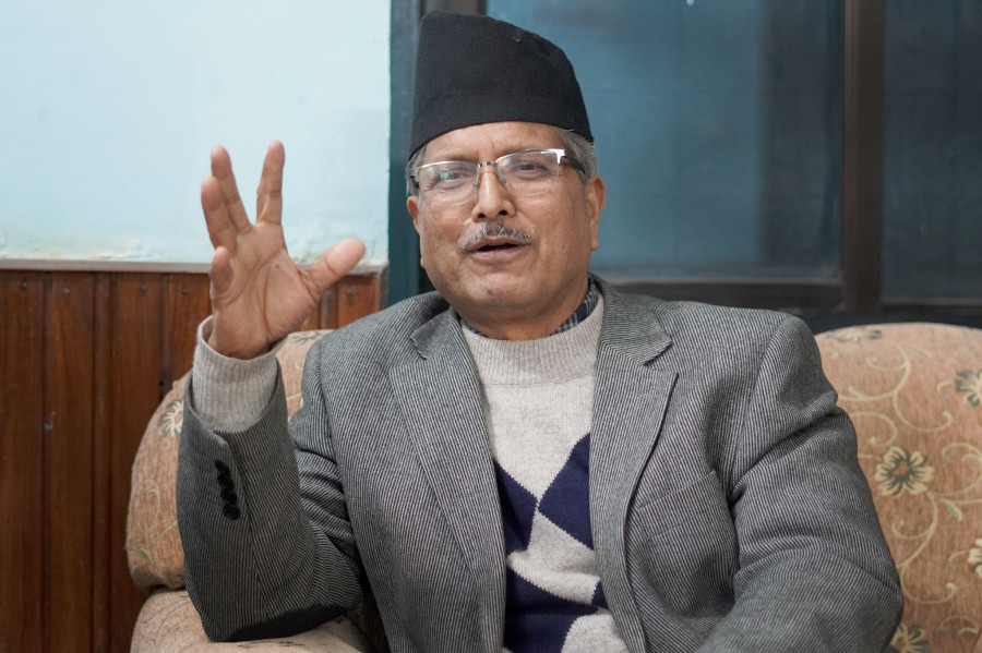 प्रधानमन्त्रीका सल्लाहकार हरिबोल गजुरेलले राजीनामा दिए