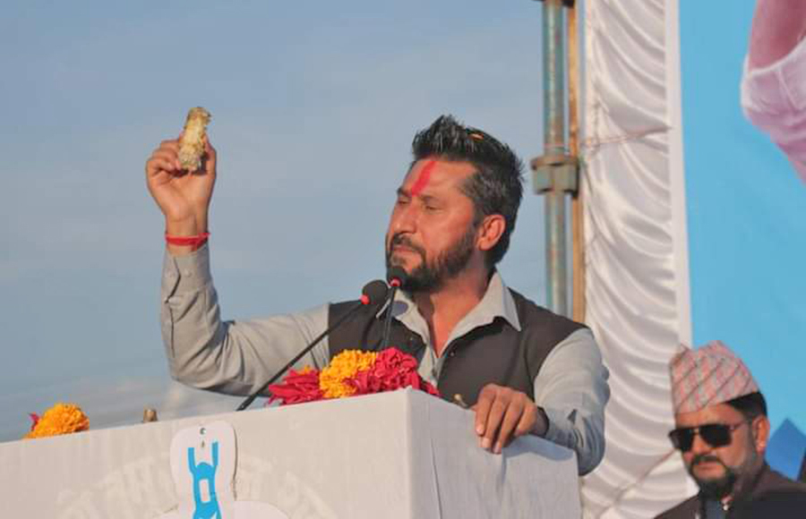 खाेइला प्रहार गर्नेलाई रविले माला लगाएर छाड्नु भने तर अभद्र मुद्धा चलाइयो
