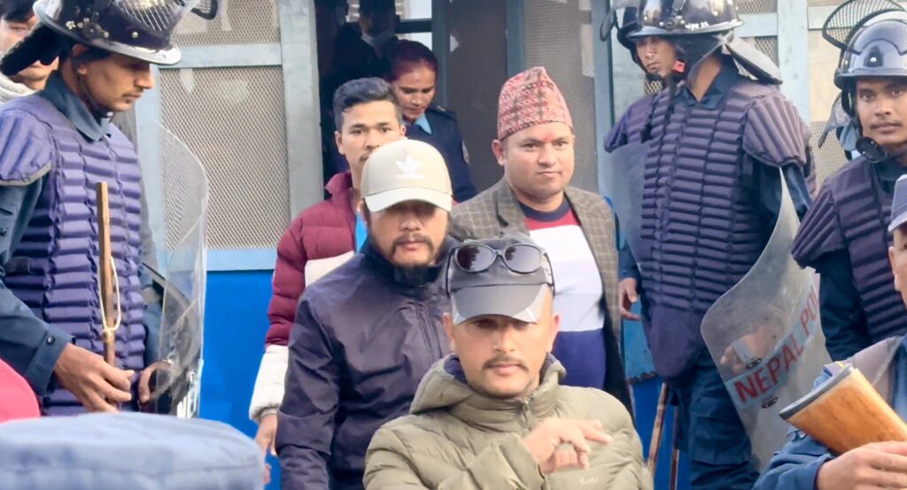 सूर्य दर्शन सहकारी ठगी प्रकरणः महेन्द्र भोटे र भविश्वर कारागार चलान