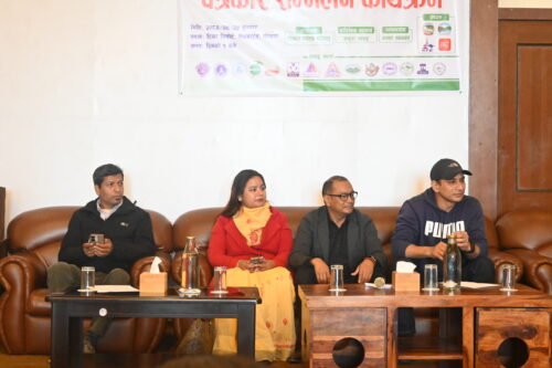 पोखरामा गुञ्जदैछ कन्दरा