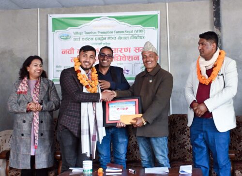 सञ्जय रानाभाटलाई गाउँ पर्यटन पत्रकारिता पुरस्कार