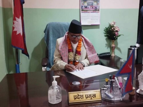 नवनियुक्त गण्डकीका प्रदेश प्रमुख भट्टले सम्हाले पदभार