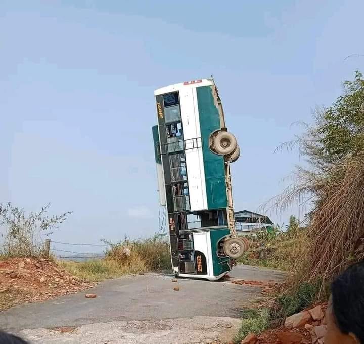 लेखनाथमा ठिंग उभियो बस, २ जना घाइते