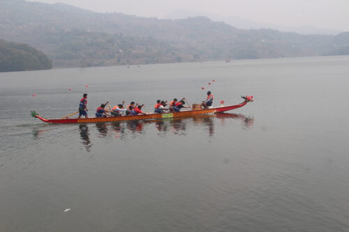 बेगनास तालमा ड्रागन बोट रेस सुरु