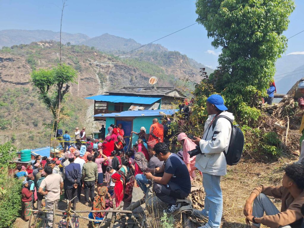 पर्वतमा दम्पती हत्याः शंकास्पद दुई आफन्त नियन्त्रणमा