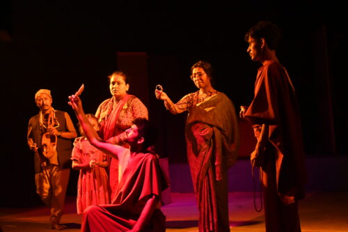मनसरा प्रचारको शैलीः दृश्यमा कविता