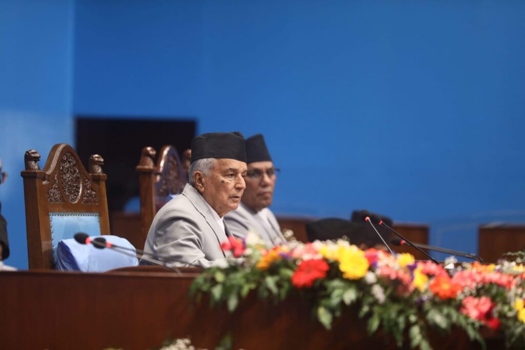 नीति तथा कार्यक्रममा स्वास्थ्य क्षेत्र : सङ्घीय अस्पतालहरुको पुर्नसंरचना देखि ‘एक स्वास्थ्य नीति सम्म’