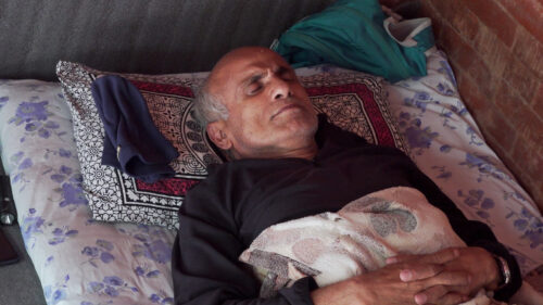 डा. केसीले गरे अनशन स्थगित