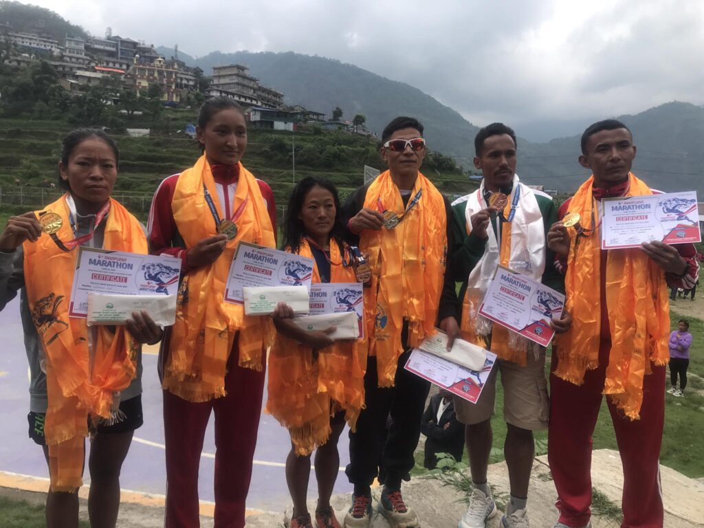 होमलाल र निर्मलाले जिते अन्नपूर्ण म्याराथनको उपाधि