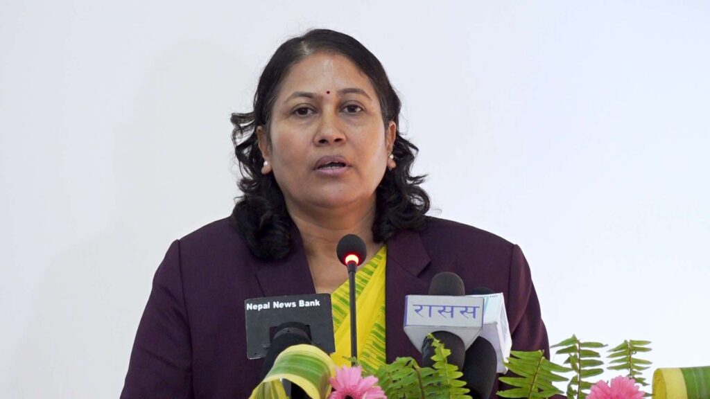 सञ्चारमाध्यममा ३३ प्रतिशत महिलाको सहभागिता हुनु जरूरी छः मन्त्री भट्टराई