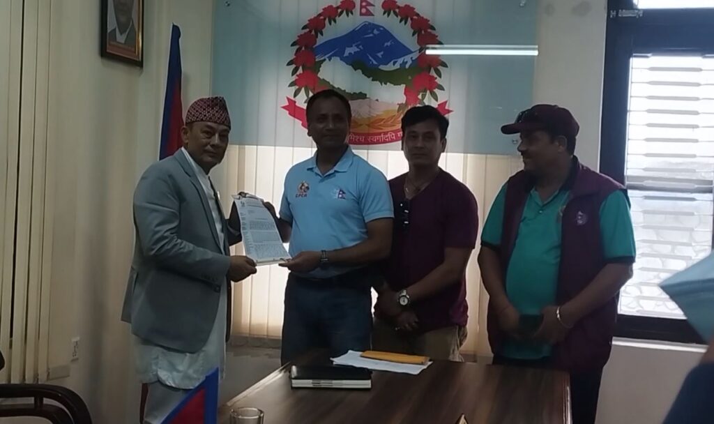 पोखरा क्रिकेट मैदानको स्तरोन्नती गर्न प्रदेश सरकारसँग माग